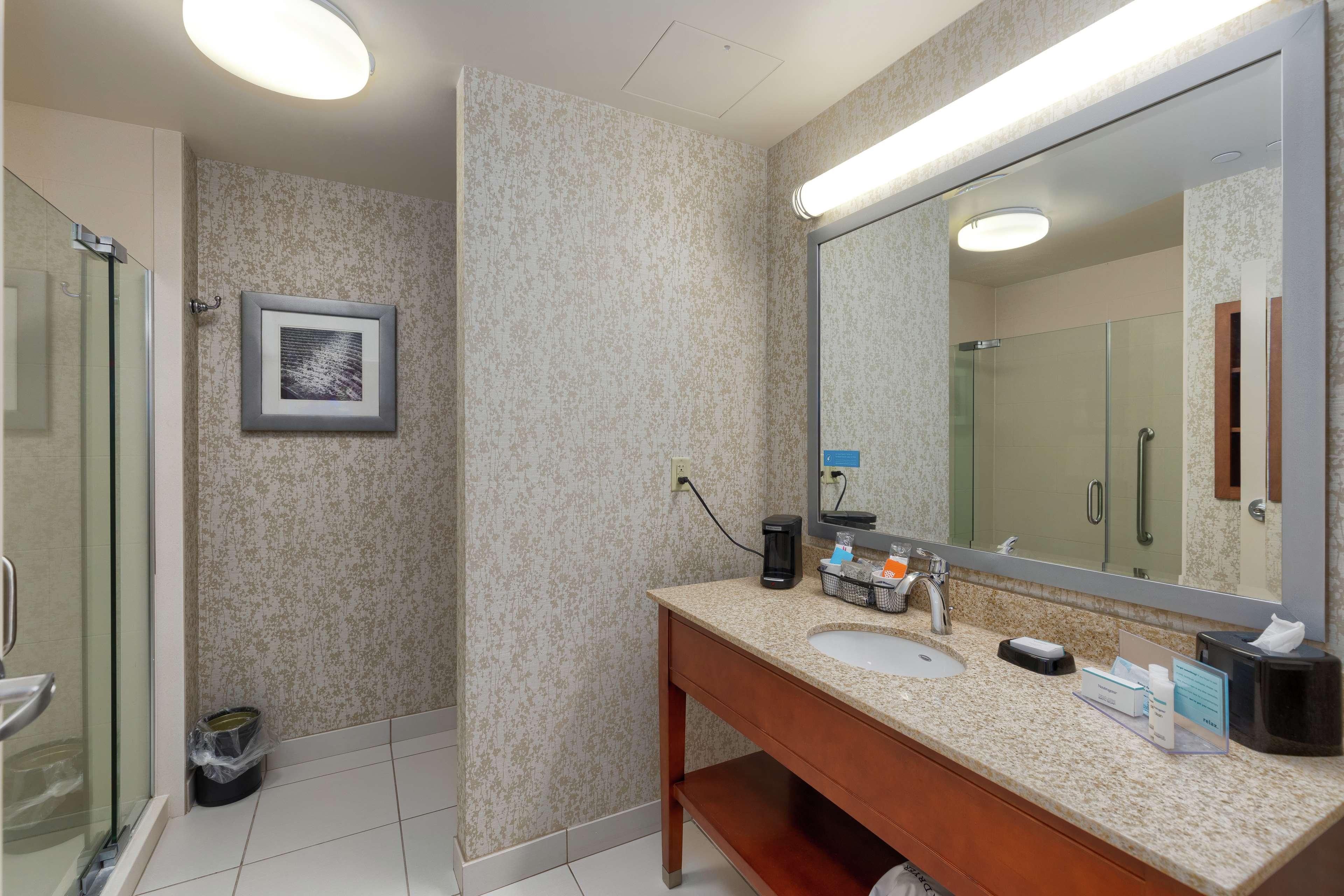 Hampton & Downtown Waterfront 3*